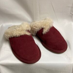 Koolaburra by UGG Milo Suede Scuff Slippers Burgundy Size 7